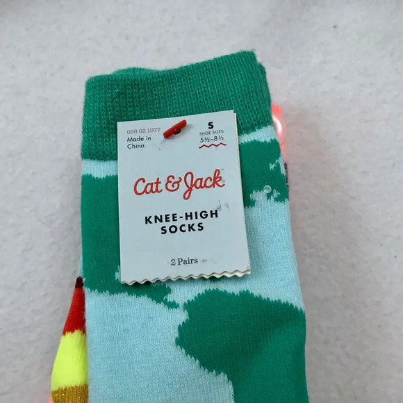 Cat & Jack NWT 2 Pairs Knee-High Socks Girls S (5.5-8.5) - Picture 6 of 8